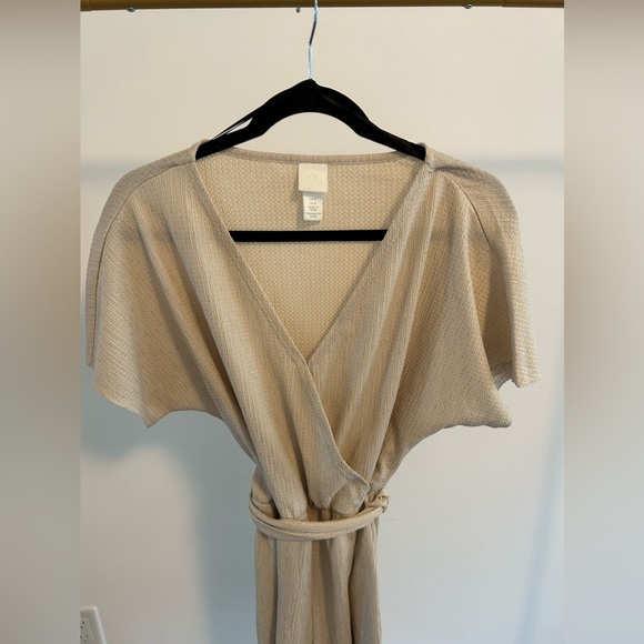 Woman’s romper - Picture 2 of 2